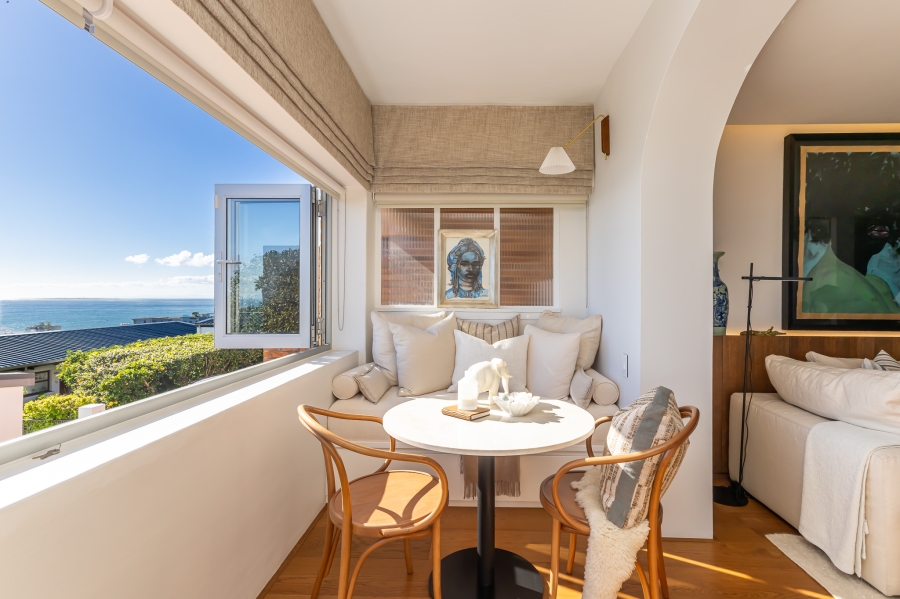 1 Bedroom Property for Sale in Sea Point Western Cape